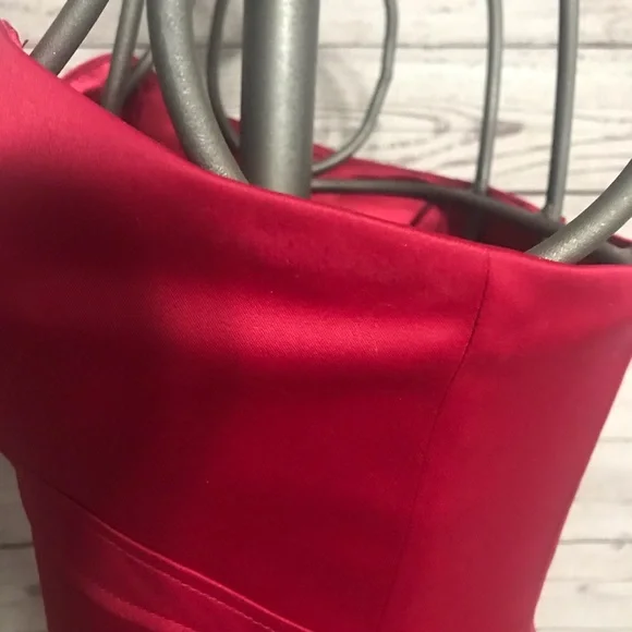 29) Max & Cleo Peplum Dress Size 6 - Picture 5 of 9